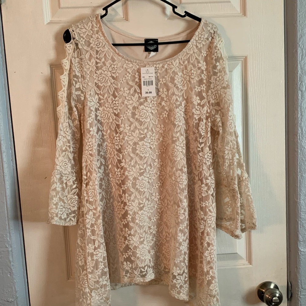 Calstyle cream or nude lace dress